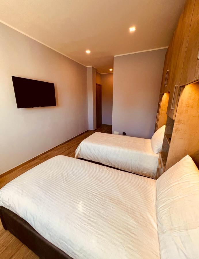 La Tana Del Ludo Apartment Baveno Exterior foto